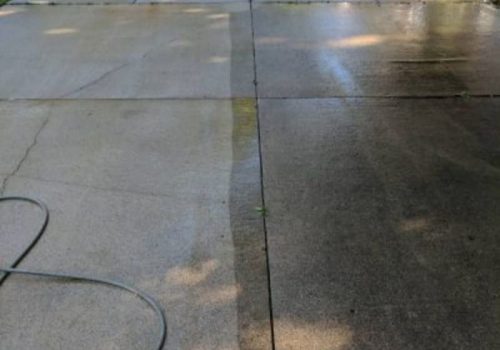Soft Washing vs. Pressure Washing for House Siding